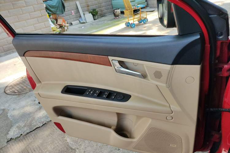 Used Roewe 350 2014 1.5L Automatic Xunyue Version
