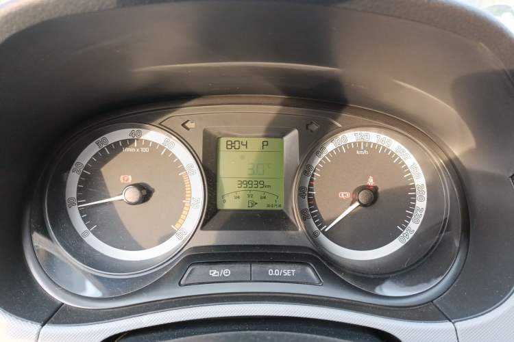 Used Skoda Fabia 2017 1.4L Automatic Car Enjoy Edition
