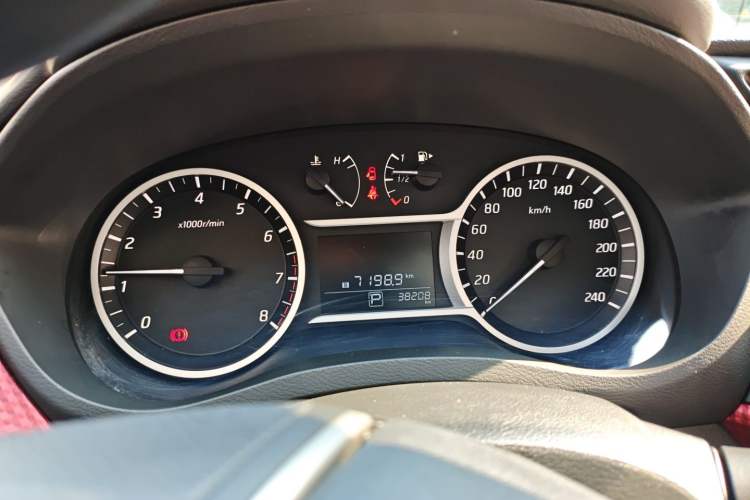 Used Nissan Lannia 2019 1.6L CVT Smart Connect Smart Cool Version China VI Standard
