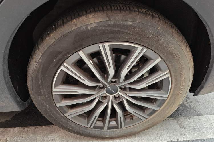 Used Jetour X70 PLUS 2023 1.5T DCT Brave PLUS 5-Seater
