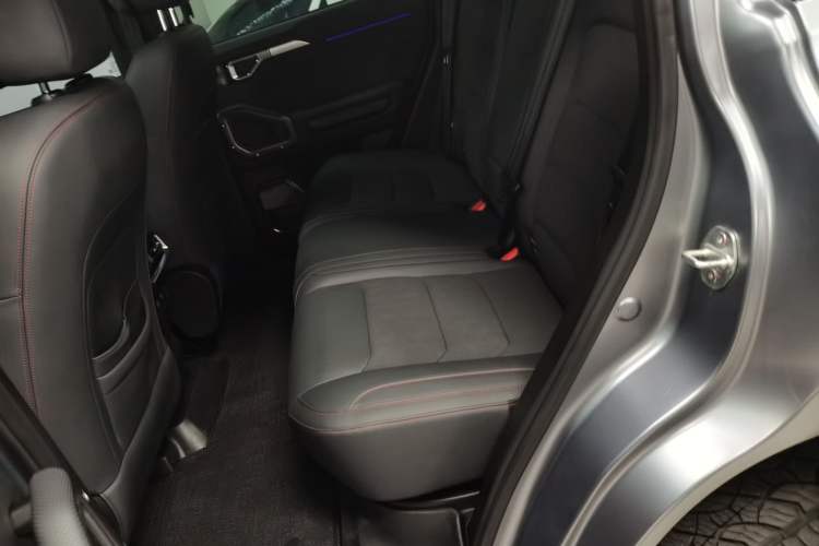 Used JETOUR Traveler 2023 2.0T All-Wheel Drive Conquer PRO
