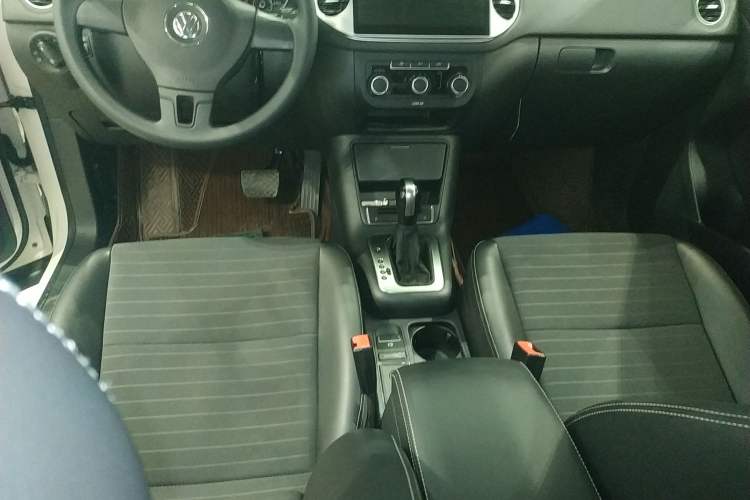 Used Volkswagen Tiguan 2017 300TSI Automatic Two-Wheel Drive Silk Road Luxury Edition
