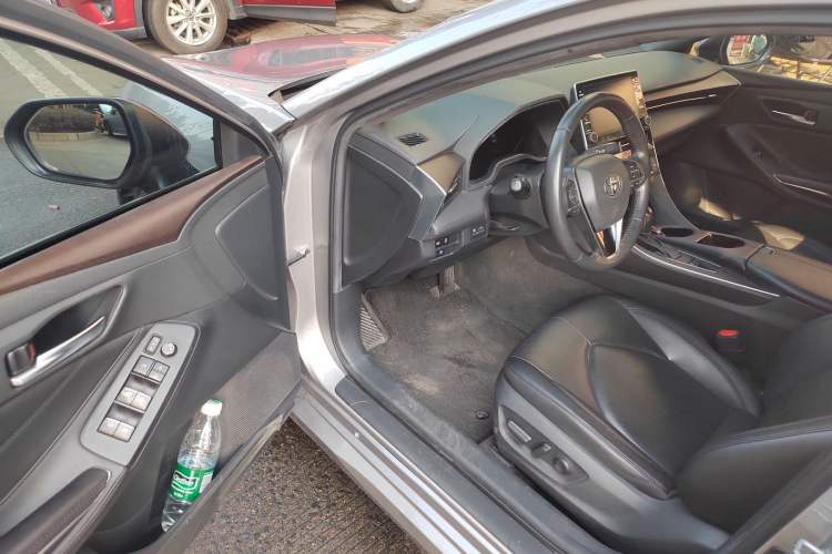 Used Toyota Avalon 2019 2.0L Luxury Edition China VI Standard
