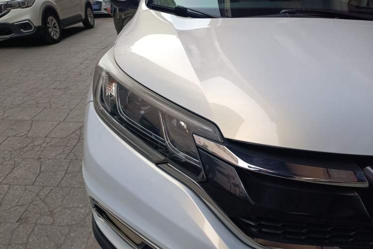 Used Honda CR-V 2015 2.4L two-wheel drive luxury version
