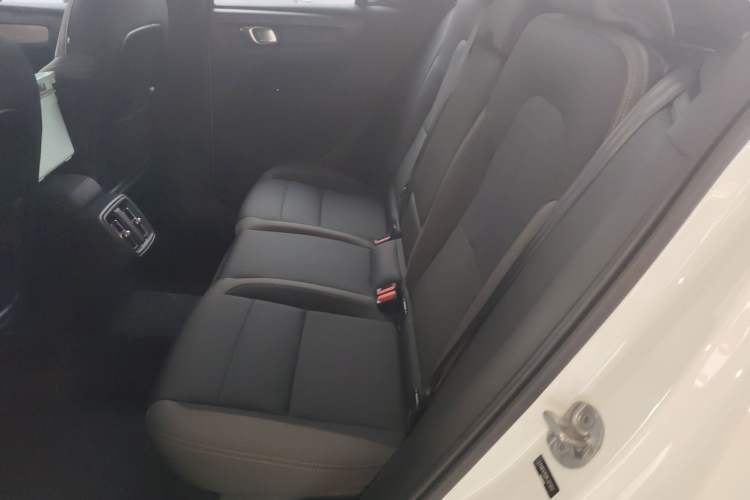 Used Volvo XC40 2023 B3 Zhiyuan Luxury Edition