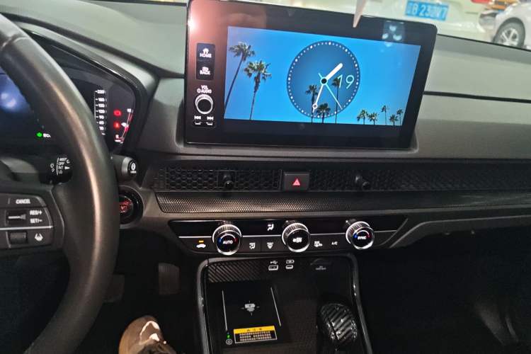 Used Honda CR-V 2023 240TURBO Two-Wheel-Drive Luxury Version 5 Seats
