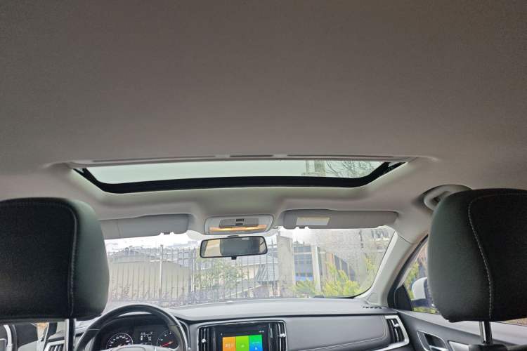 Used Roewe i6 2018 20T Automatic Flagship Edition
