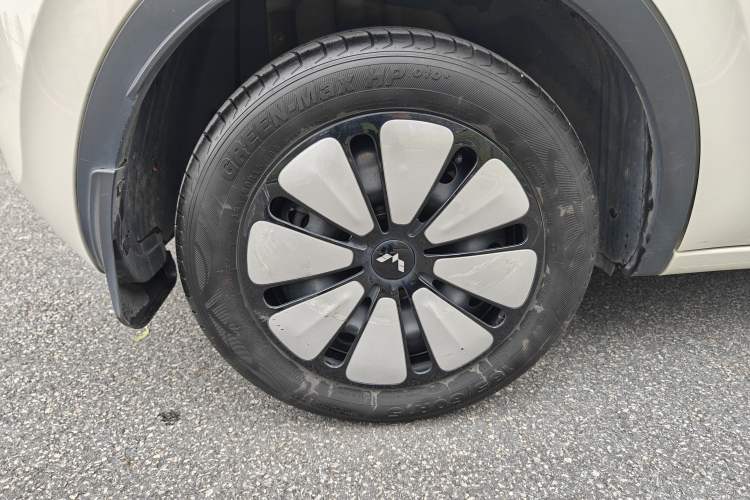 Used Wuling Bingo 2023 333 km Lingxi Connected+ Version
