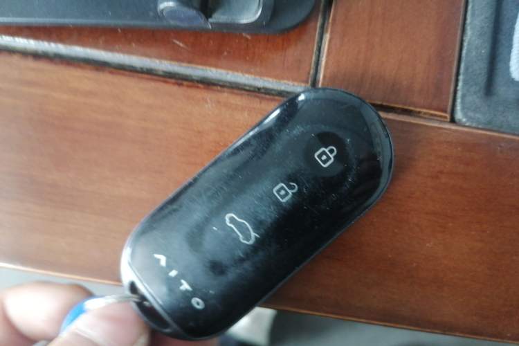 Used Hima AITO M5 2025 Extended-Range Ultra All-Wheel-Drive Version
