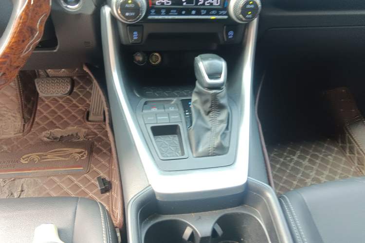 Used Toyota Wildlander 2022 2.0L CVT Two-Wheel Drive Luxury PLUS Edition