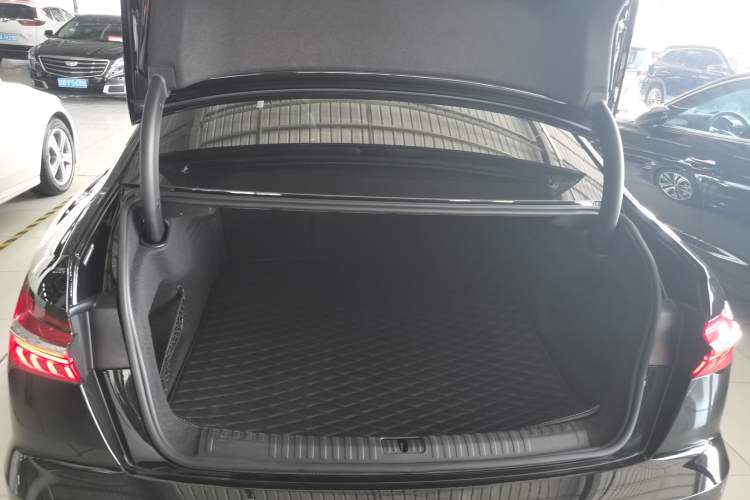 Used Audi A6L 2025 Revised 45 TFSI Prestige Dynamic Edition
