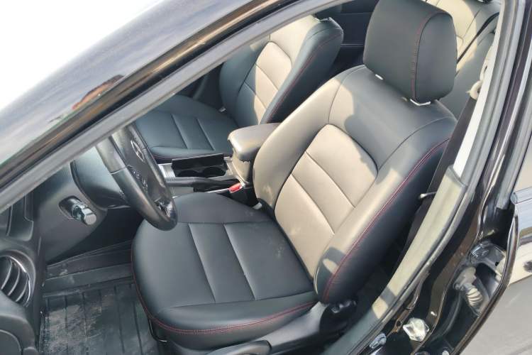 Used Mazda Mazda 6 2013 2.0L Automatic Fashion Edition
