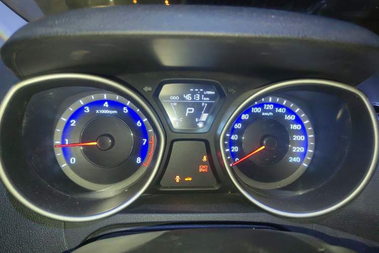 Used Hyundai Elantra (5th Generation / Langdong) 2016 1.6L Automatic Smart Version
