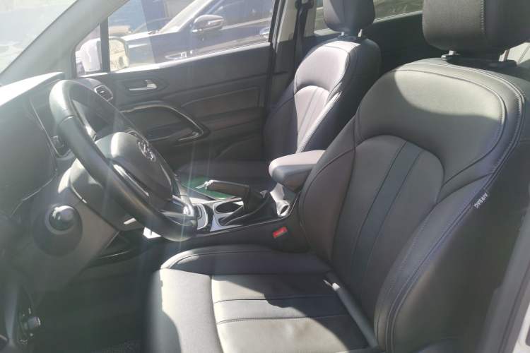 Used GAC Trumpchi GS4 2018 235T Manual Two-Wheel Drive Luxury Millionth Anniversary Edition
