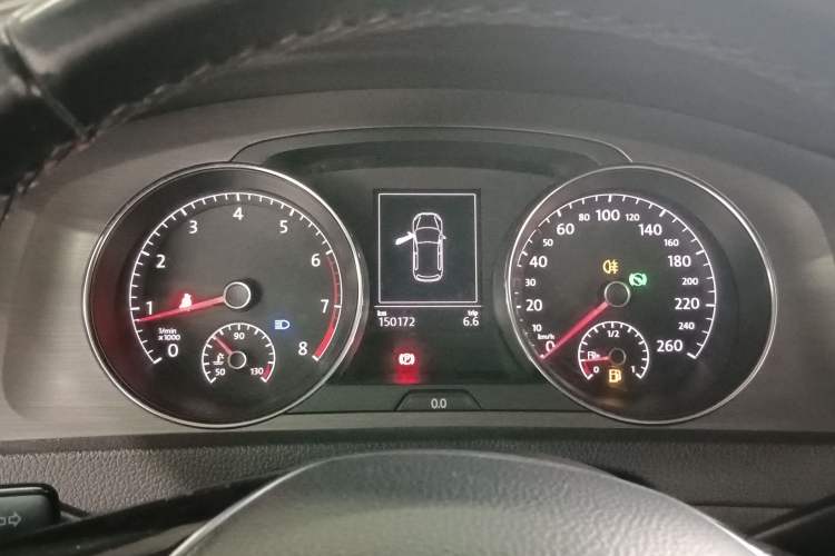 Used Volkswagen Golf 2015 1.4TSI Automatic Comfort Model
