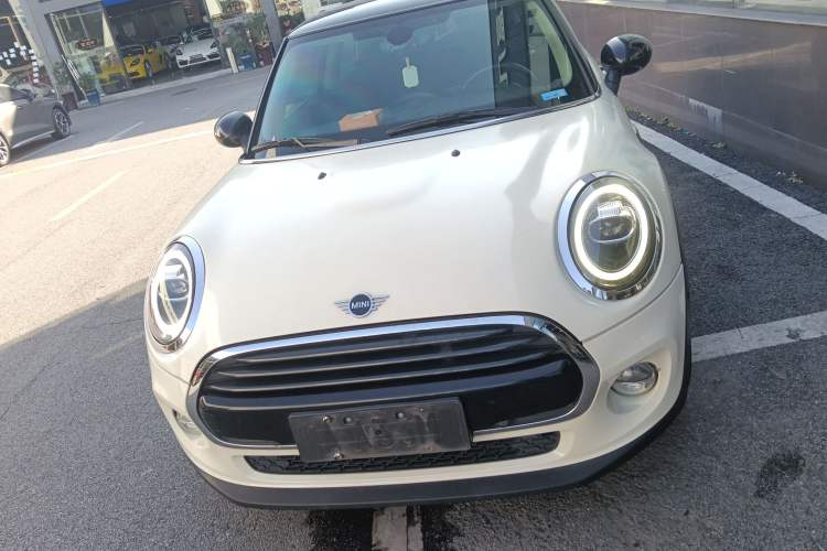 Used  MINI 2018 1.5T COOPER Classic Edition
