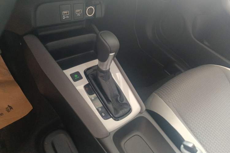 Used Honda LIFE 2021 1.5L CVT CRO-SS Fun Edition
