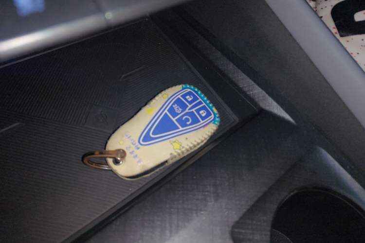 Used Changan UNI-V 2022 1.5T Prestige Version
