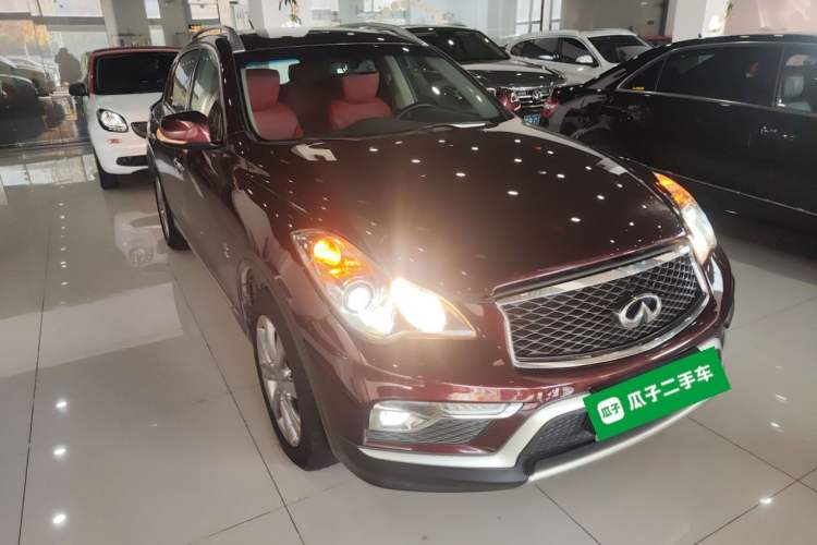 Used Infiniti QX50 2015 2.5L Comfort Edition
