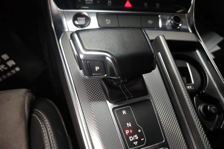 Used Audi A6L 2022 40 TFSI Luxury Dynamic Model
