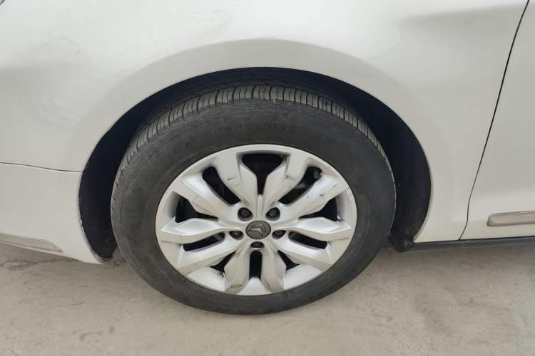 Used Citroen C5 2013 2.3L Automatic Zunyu Model
