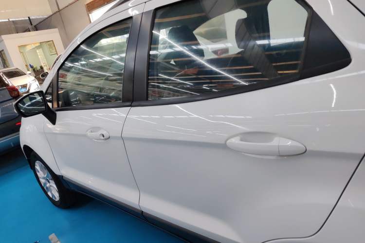 Used Ford EcoSport 2013 1.5L Automatic Fashion Model
