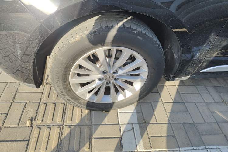 Used Zotye SR9 2017 2.0T Automatic Ultimate Light Edition