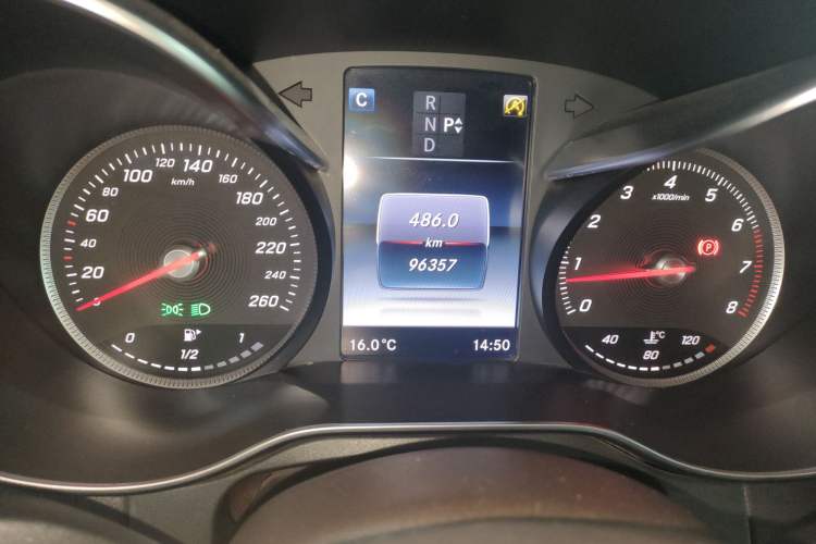 Used Mercedes-Benz GLC 2016 GLC 300 4MATIC Dynamic Model