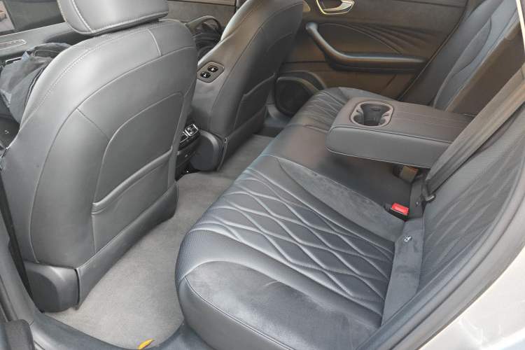 Used Roewe D7 2023 DMH 125km Flagship Edition