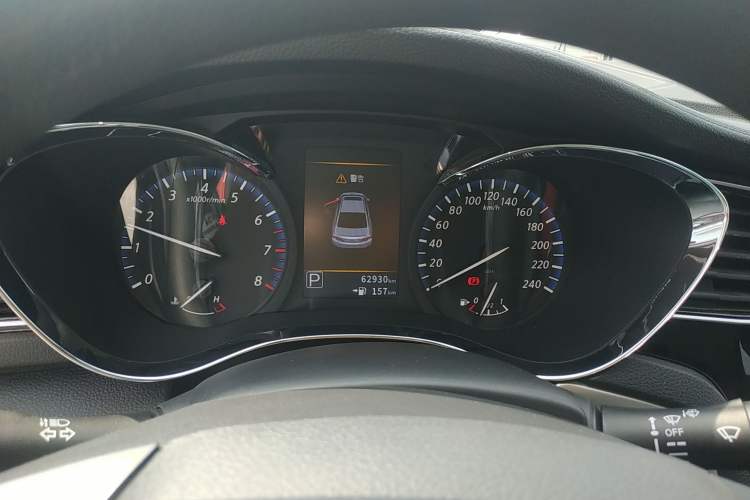 Used Venucia D60 2019 1.6L XL CVT Smart Connect Elite Edition
