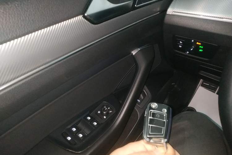 Used Volkswagen FAW-Volkswagen CC 2020 330TSI Glamour Edition China VI Standard
