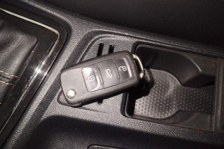 Used Volkswagen Cross Lavida 2017 230TSI DSG Luxury Edition