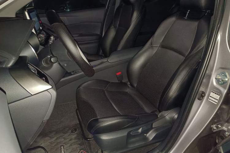 Used Toyota IZOA 2022 2.0L Yixing Version
