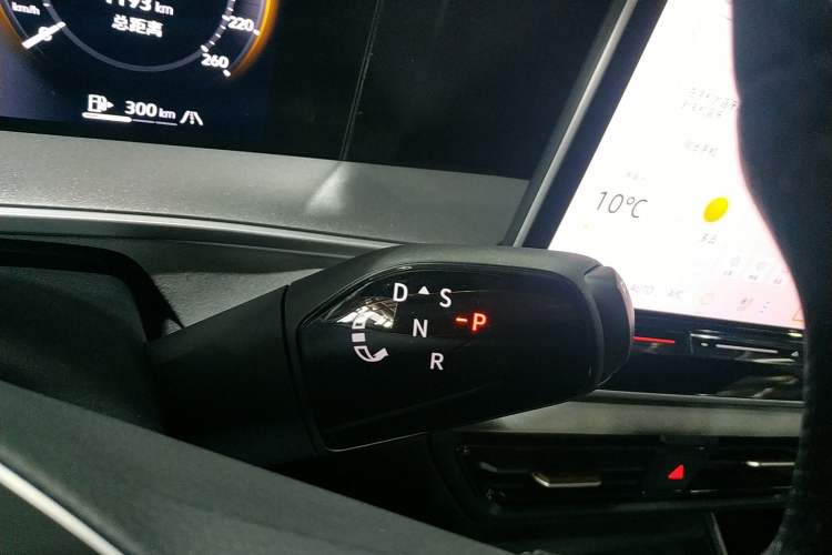 Used Volkswagen Tayron 2025 Tiguan L 380TSI 4Motion Luxury Easy Package