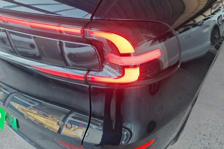 Used  Q07 2025 215 Flagship PLUS