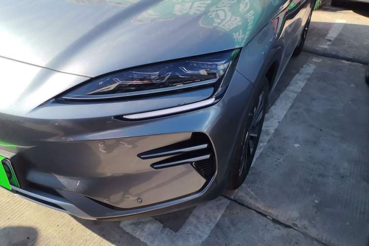 Used BYD Song PLUS New Energy 2025 EV 520km Luxury Version
