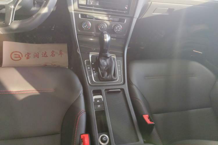 Used Volkswagen Golf 2019 280TSI DSG Comfort Version China VI Standard
