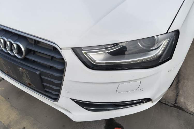 Used Audi A4L 2013 35 TFSI Automatic Standard Model
