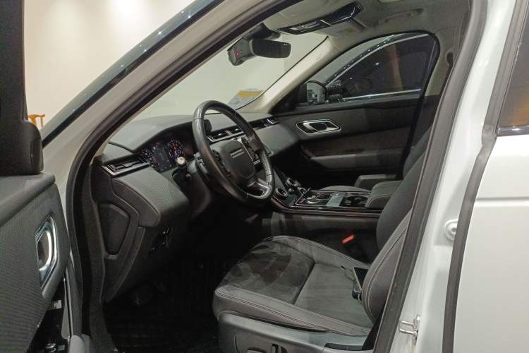 Used Land Rover Range Rover Velar 2019 250 PS