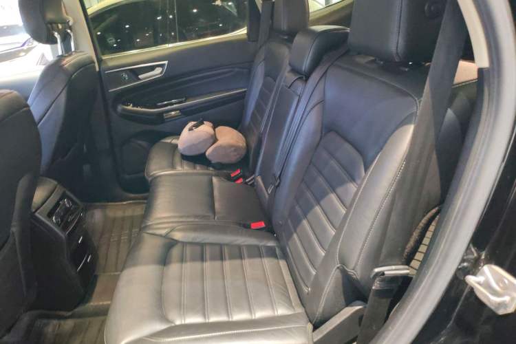 Used Ford Edge 2016 EcoBoost 245 Four-Wheel Drive Titanium Edition 7-Seater