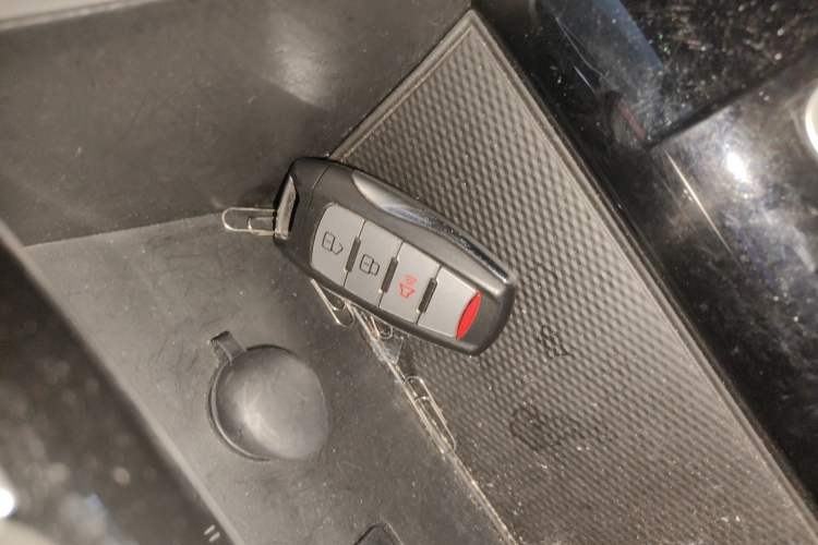 Used Great Wall Poer 2021 2.0T Commercial Version Automatic Diesel 4x4 Tea King Edition Long Bed GW4D20M