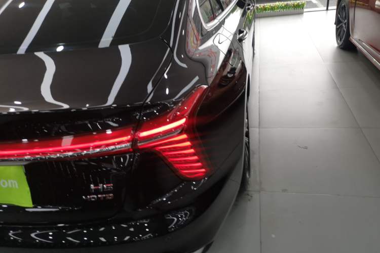 Used Hongqi H5 2023 2.0T Automatic Smart Connect Flagship Edition
