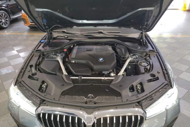 Used BMW 5 Series 2022 Restyled 525i M Sport Package
