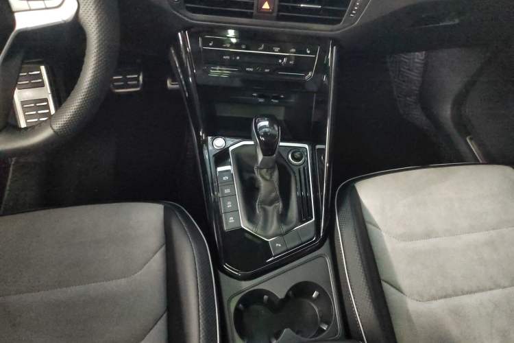 Used Volkswagen Tayron X 2020 330TSI Two-Wheel Drive Luxury Smart Connectivity Version
