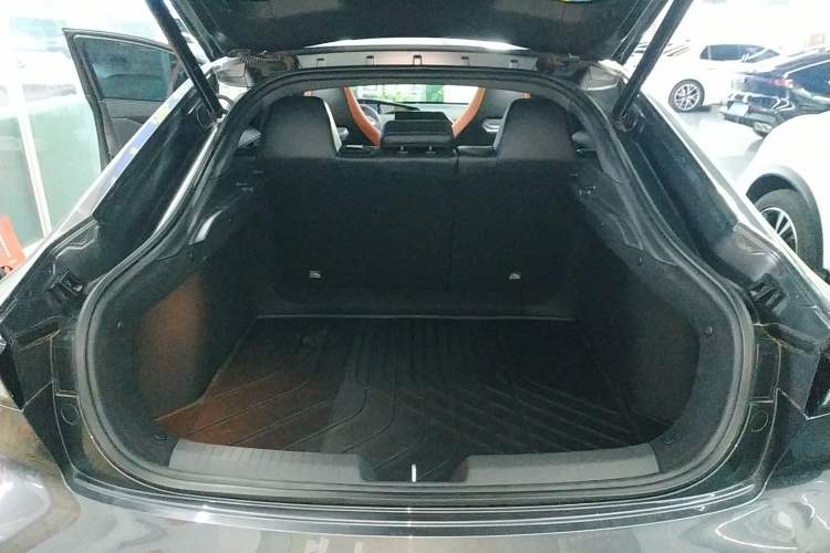 Used Changan UNI-V 2024 1.5T Prestige Sport Edition
