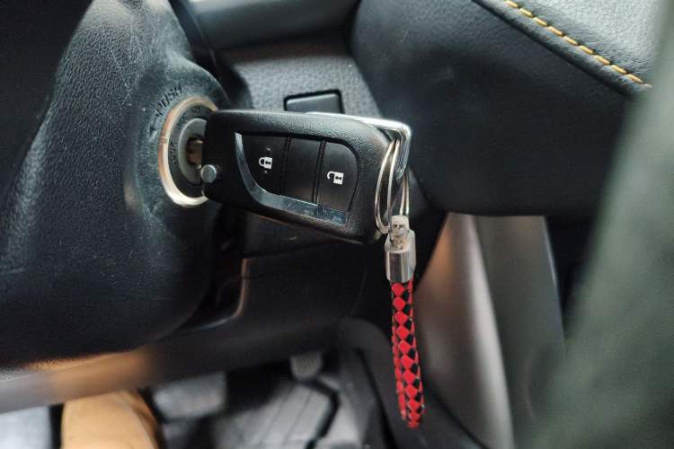 Used Toyota RAV4 2015 2.0L CVT Two-Wheel Drive Urban Edition