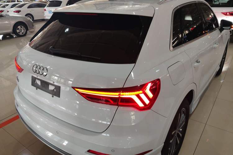 Used Audi Q3 2020 35 TFSI Ambition Dynamic Edition
