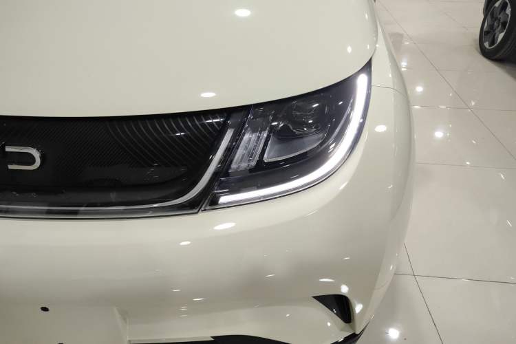 Used BYD Dolphin 2025 420km Free Edition
