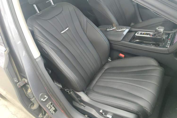 Used Hongqi H5 2023 2.0T Automatic Smart Connect Flagship Edition
