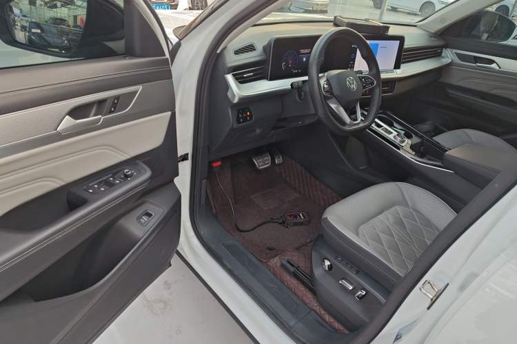 Used Volkswagen Talagon 2023 380TSI Four-Wheel Drive R-Line Cruise Edition
